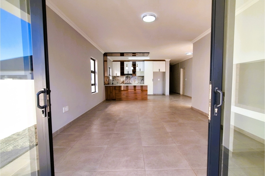 3 Bedroom Property for Sale in Sandy Point Western Cape
